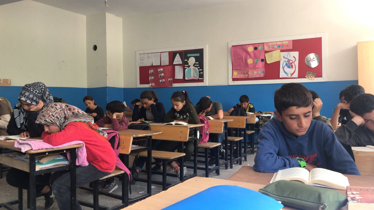 Her gün 1 dersimizi kitap okumaya ayırıyoruz. 📚

@vahityilmaz4821 <a href="/muratbozdogan21/">Bozdoğan Murat</a> <a href="/Kemal__DAYAN/">Kemal DAYAN</a> <a href="/Diyarbakirmem/">Diyarbakır İl Millî Eğitim Müdürlüğü</a> <a href="/MemBasin21/">Diyarbakır MEM Basın</a> <a href="/CermikMEM/">Çermik Milli Eğitim Müdürlüğü</a>