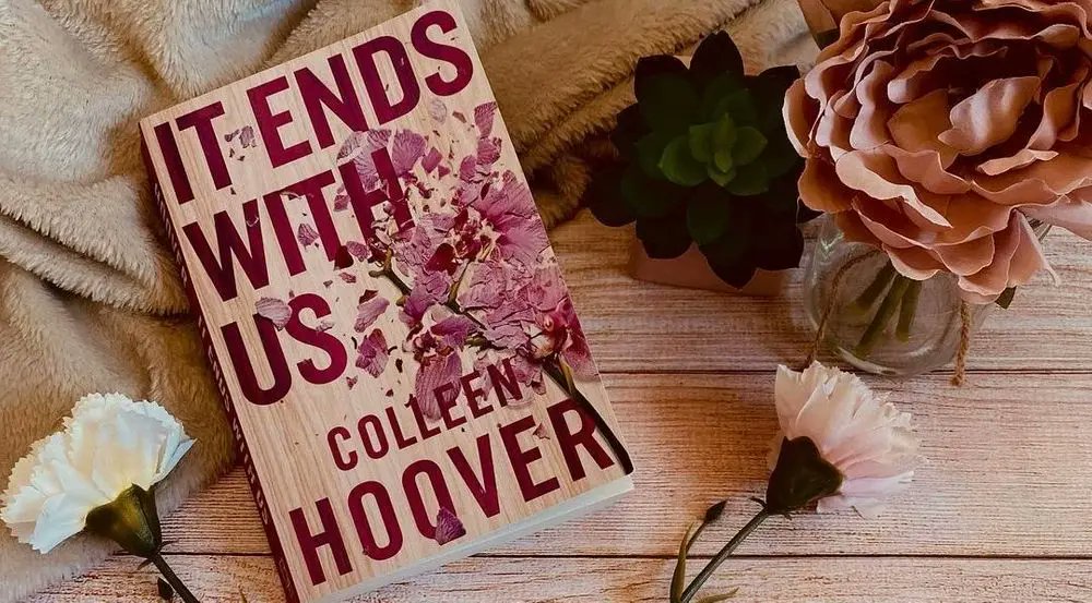 Free_PDF_eBooks's tweet photo. [It Ends With Us by Colleen Hoover] This book is a masterpiece of storytelling and emotion. It's a romance that tackles a very difficult and sensitive topic: domestic abuse. 😢

👉Download now:https://t.co/2m4GyVpN3x

#ItEndsWithUs #ColleenHoover #DomesticAbuse #pdfebooks #book https://t.co/ysQNaDRID2