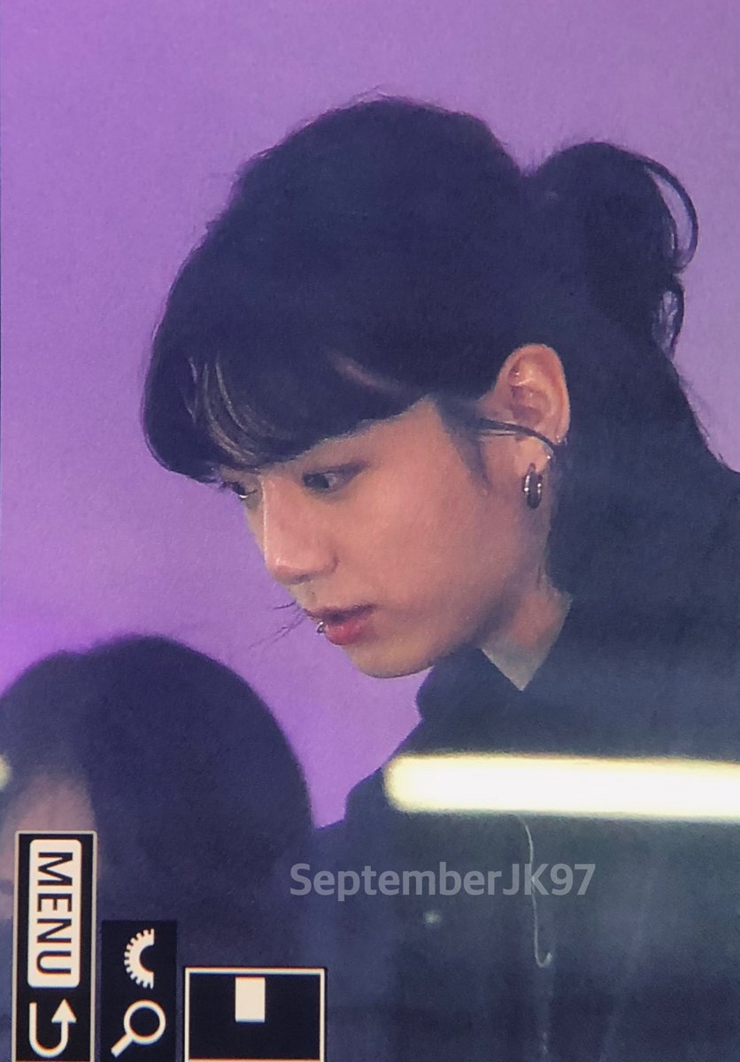 September 셉템버 tweet media
