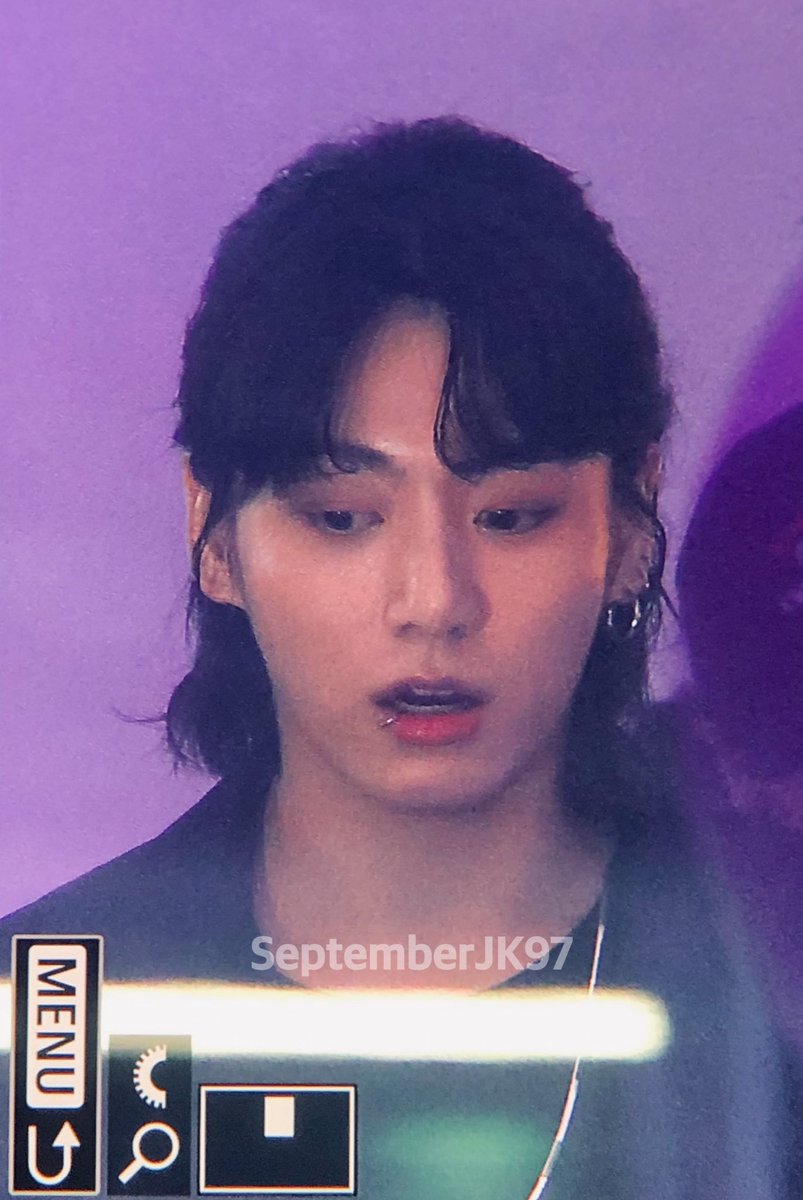 September 셉템버 tweet media
