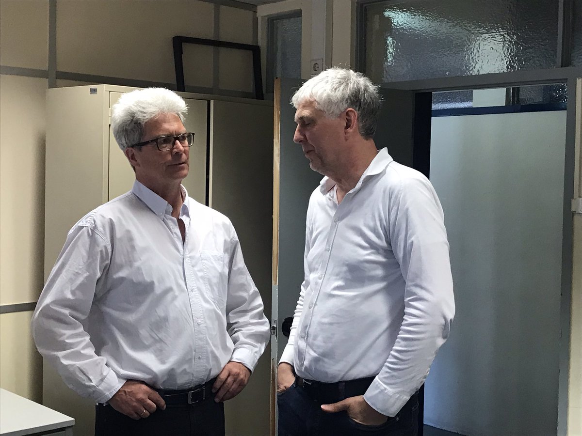 Break time for the participants in the #ESITL Project at the <a href="/CECOA_/">CECOA</a> premises. Time for attendees to keep up to date! <a href="/EUErasmusPlus/">Erasmus+</a>