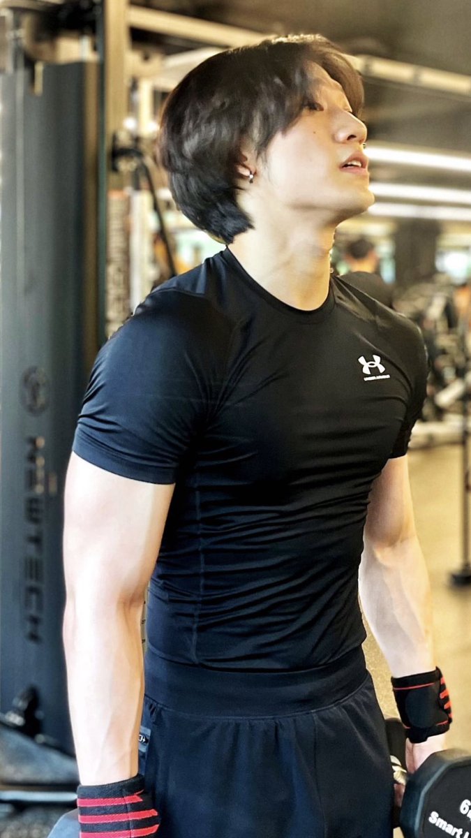 I FUCKING CHOKED???? HELLO CLOSE THE GYMS!!!!!!