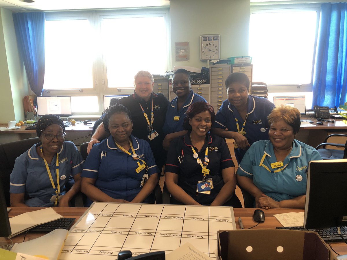 Day 2 of resus week, this morning Queen Mary’s. Brilliant discussions around DNACPR with doctors and nurses on Meadowview. And we shared our new deteriorating patient and resus Ox page with the staff at the woodland <a href="/SandraHungwe/">Sandra Hungwe</a> <a href="/OxleasNHS/">Oxleas NHS</a> @janewells99