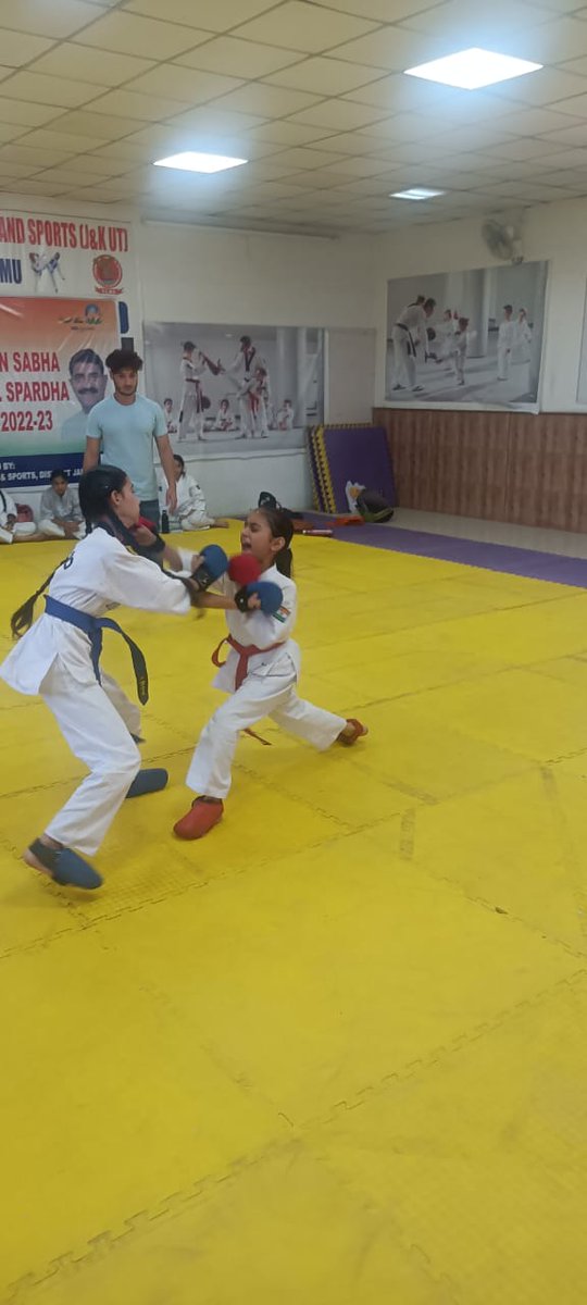DyssoJ's tweet photo. Department of youth services and sports District Jammu today organised Inter School Kick Boxing Competitions U/AAG boys category at Sacred Heart college Paloura Jammu and karate (Girls U/14/17)yrs Competition at Khel Gaon Nagrota https://t.co/0KNxI8FwMA