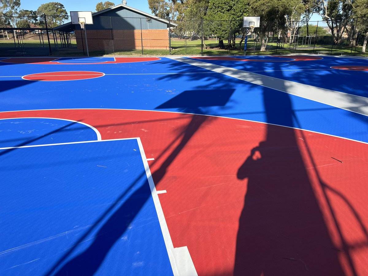 pbhsofficial's tweet photo. New Basketball courts have been completed. Students can’t wait. #alwaysachieving https://t.co/AGL0RnrHjm
