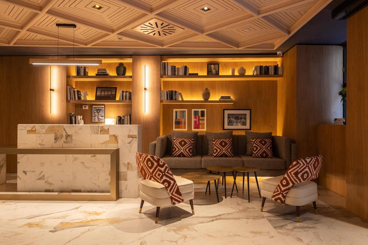RoomMateHotels's tweet photo. 🏩 No somos un príncipe azul pero la decoración de Room Mate Leo te va a enamorar.
https://t.co/ZbSBUjlIzt
#RoomMateHotels #ILoveRoomMate #RoomMateLeo #Granada https://t.co/8wyHOkvDLP