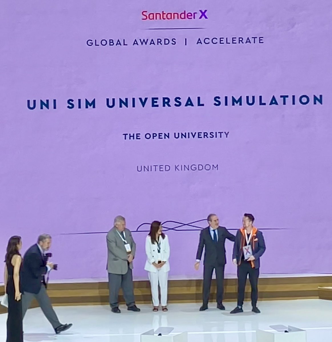 Remy Foucher tweet media