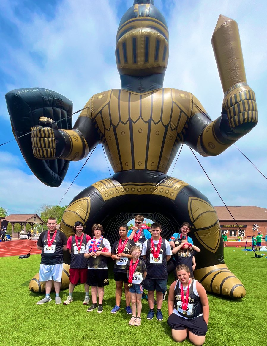 FSDKnightsSO's tweet photo. The MAAA track event for SO was such a fabulous experience for our 10 athletes, buddies and coaches/volunteers. Thank you Farmington for hosting with SOMO to create a beautiful day of fun and energy-GO KNIGHTS! https://t.co/LgROHMxEZa