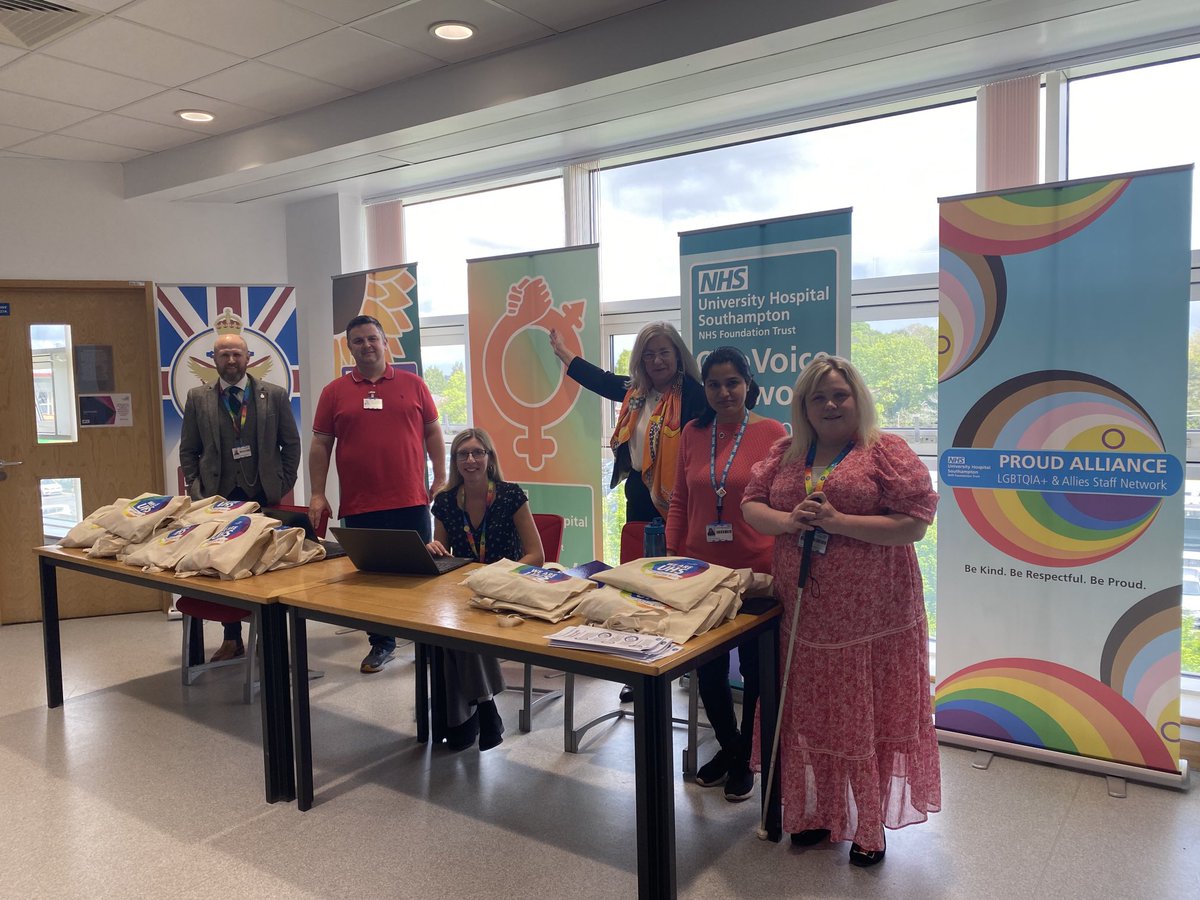 Gail Byrne (@gailbyrneuhs) on Twitter photo Celebrating our staff networks today. There is a network for everyone and I chair the women’s network #stayingstrong. Find out more; great swag bags too <a href="/Stevey_1979/">💙Steve Harris</a> <a href="/ConnorCeri/">Ceri Connor (she/her)</a> <a href="/tianascott/">tiana scott</a> @JoeTeape Celebrating our staff networks today. There is a network for everyone and I chair the women’s network #stayingstrong. Find out more; great swag bags too <a href="/Stevey_1979/">💙Steve Harris</a> <a href="/ConnorCeri/">Ceri Connor (she/her)</a> <a href="/tianascott/">tiana scott</a> @JoeTeape