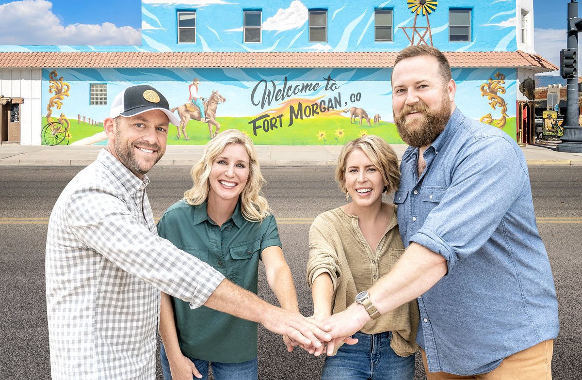 ShutterLandEx's tweet image. Season 2 of @hgtv Hown Town Takeover has been truly amazing. The ❤️ @scotsmanco, @ErinRNapier, @DaveMarrs, &amp;amp; @jennymarrs show to Fort Morgan, CO is contagious. #HomeTownTakeover #OnHGTV