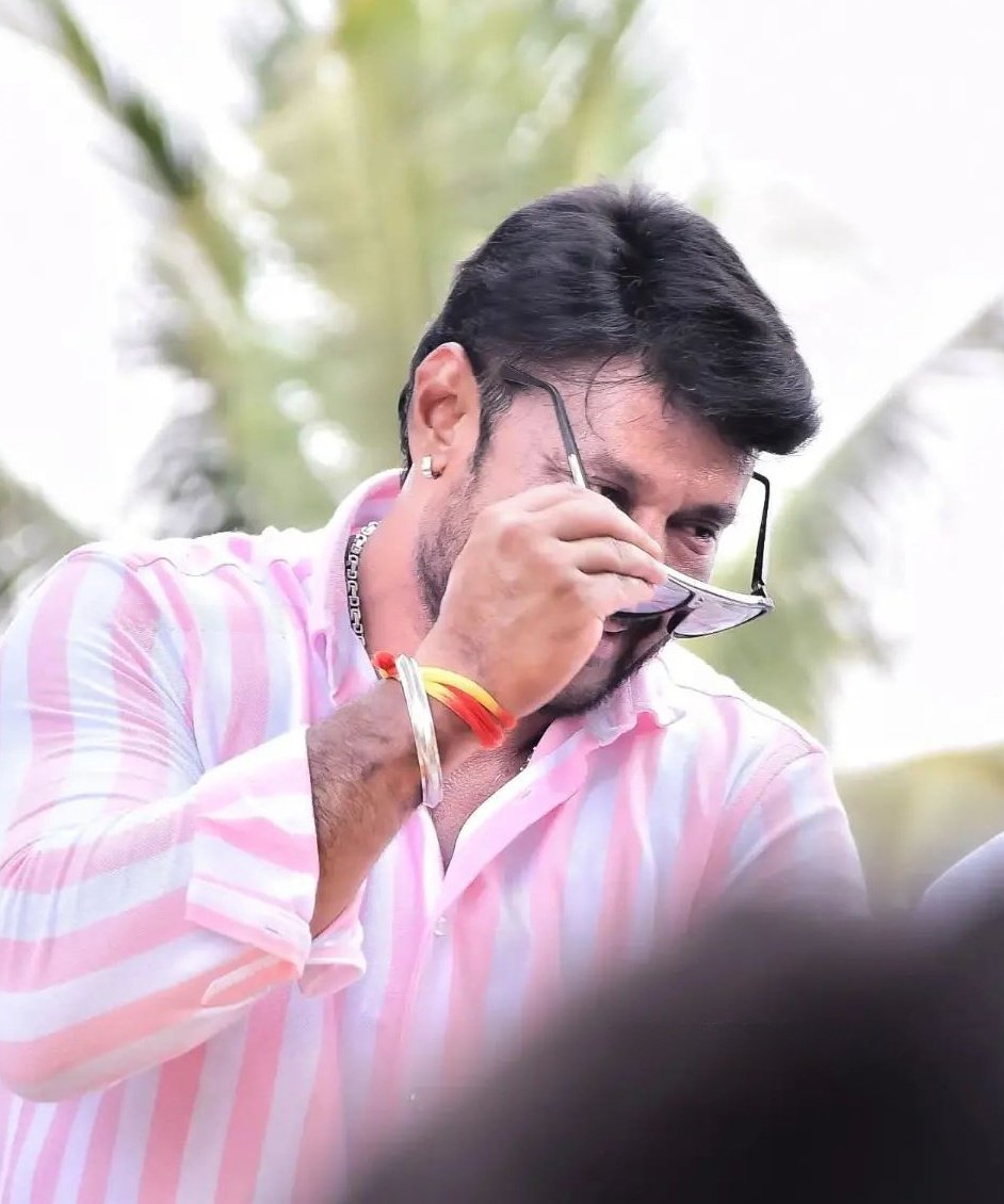 DBoss_Blitz™ (@dboss_blitz) on Twitter photo Congratulations on completing 10 Years in KFI
Best wishes from <a href="/dasadarshan/">Darshan Thoogudeepa</a> BOSS fans 🎉❤️
#DecadeForDimpleQueenMania
#Rachitaram <a href="/RachitaRamDQ/">Rachita Ram</a> Congratulations on completing 10 Years in KFI
Best wishes from <a href="/dasadarshan/">Darshan Thoogudeepa</a> BOSS fans 🎉❤️
#DecadeForDimpleQueenMania
#Rachitaram <a href="/RachitaRamDQ/">Rachita Ram</a>