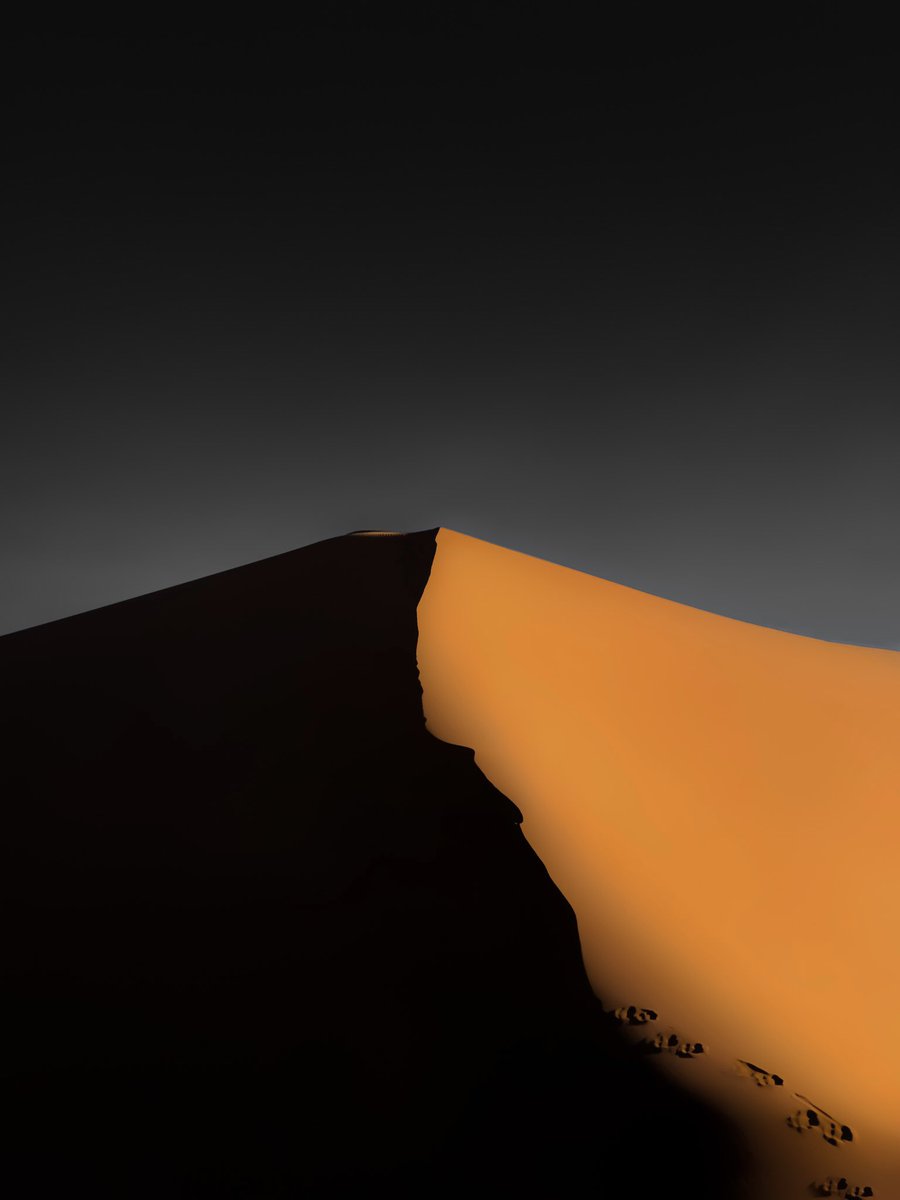 Gm photographers, creators &amp; collectors 🧡🖤

Light &amp; darkness will always counterbalance each other in the universe.

Y’all have a beautiful Wednesday! 🫂

O R I G I N S  - owned by MeLlamoMatt 
(Shot on iPhone XR)