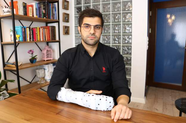 bbcturkce's tweet photo. Yargıtay, Ankara'da doktoru bıçaklayan sanığa verilen 16 yıl hapis cezasını onadı

https://t.co/9Su6amHgxL https://t.co/X6OdI3AnOD