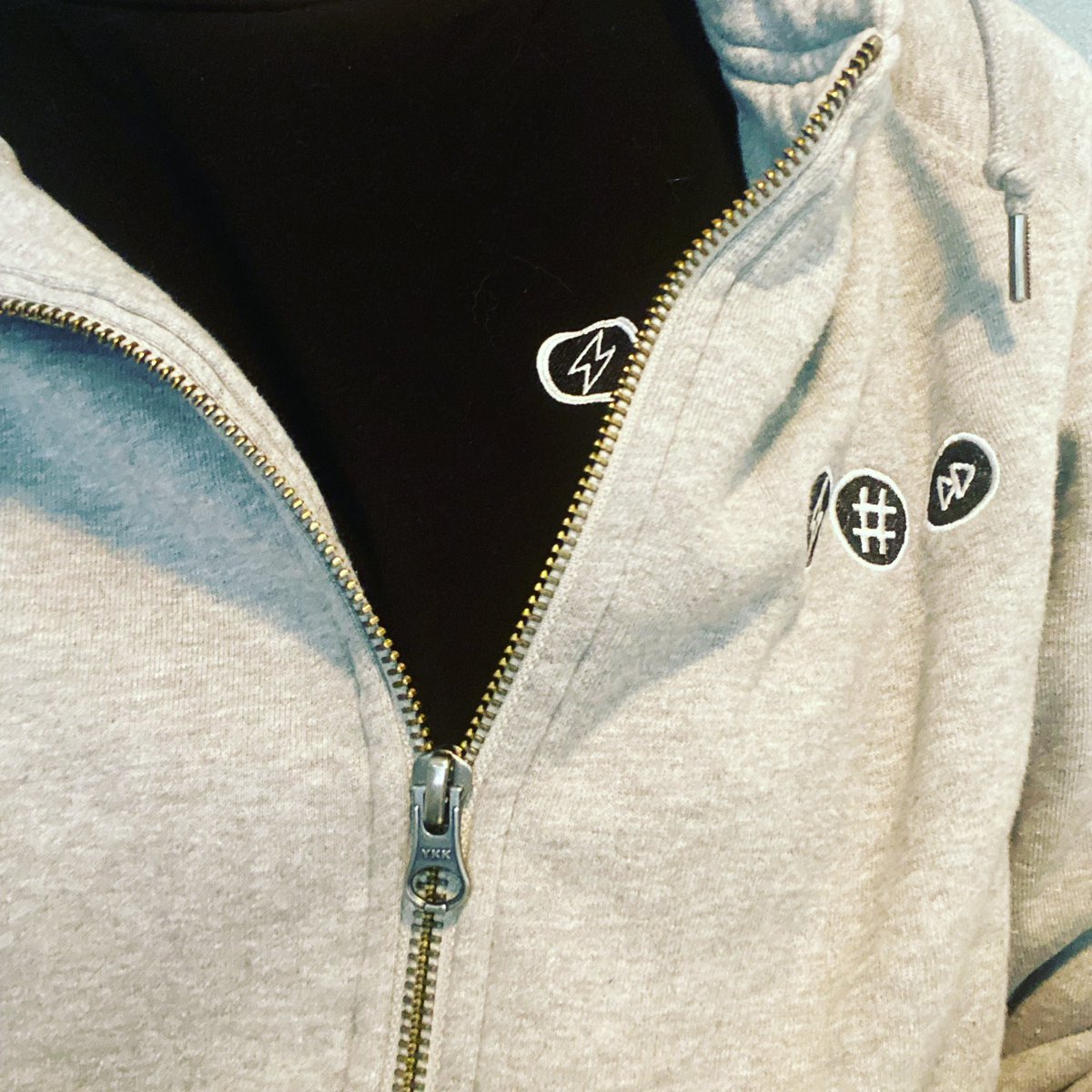 Zur Podcastaufzeichnung mit “Glücklich Promovieren” natürlich komplett in Merch 😎

Bald hier zu hören
Apple Podcasts: podcasts.apple.com/de/podcast/gl%…
Spotify: open.spotify.com/show/2nYs3vOqO…

#teamagile #podcast #glücklichpromovieren #merch #agilebitchclub