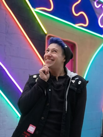 This week we sat down with returning guest <a href="/BillyLore/">Billy Lore 🚀</a>, sex educator, porn maker, and co-host of The Dildorks! We got the scoop on his Better Bottoming for Submissives class and learned what it’s like to shoot porn in an ambulance 👀 Listen to part one: offthecuffs.org/360-yay-for-fi…