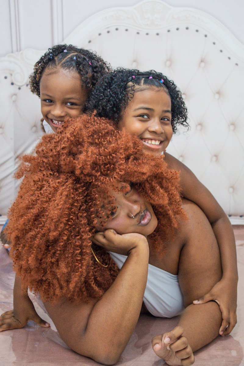 jenifferfotos's tweet photo. Um amor além do tempo, além do imaginável! ♥️
Thaysa, Eduarda e Helena.🌸
.
.
.
#ensaiodiadasmaes2023 #amormaterno #florescer #minisessão #amordemãe #homeestudio #ensaioestúdio https://t.co/I0Dg2vVQj7