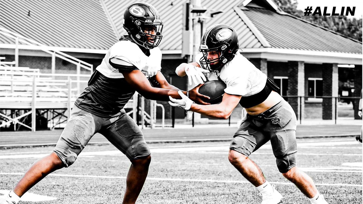 Black ⚫️ &amp; White ⚪️ Wednesday 📸 🔥 
—————————

#ALLIN
