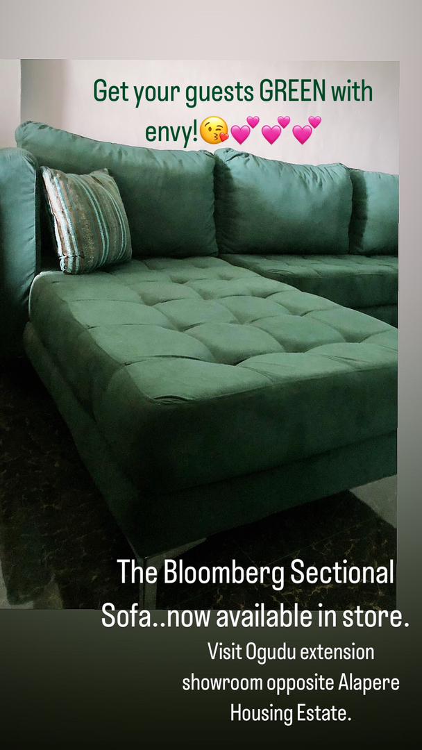 emandels1's tweet photo. Get your guests green with envy with this beautiful rich green smooth Fabric 6 seaters Bloomberg Sectional sofa at only 274,999. Free delivery within Lagos and environs. Call 08099975652 Now! https://t.co/n0TJpzpj4R