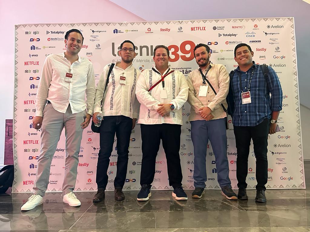 El equipo de profesionales de #IENTC sigue presente en el #LACNIC39.
¿Estás aquí? ¡Ven a reunirte con nosotros!

#IENTC #LACNIC39 #Telecomunicaciones.