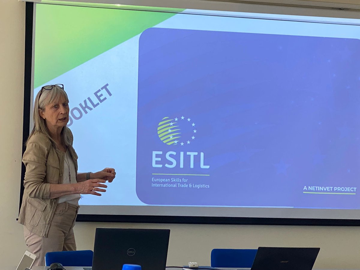 Neus Caufape @ncaufape presenting the #ESITL booklet that shows the results produced in the project and that will be used for dissemination purposes @EUErasmusPlus