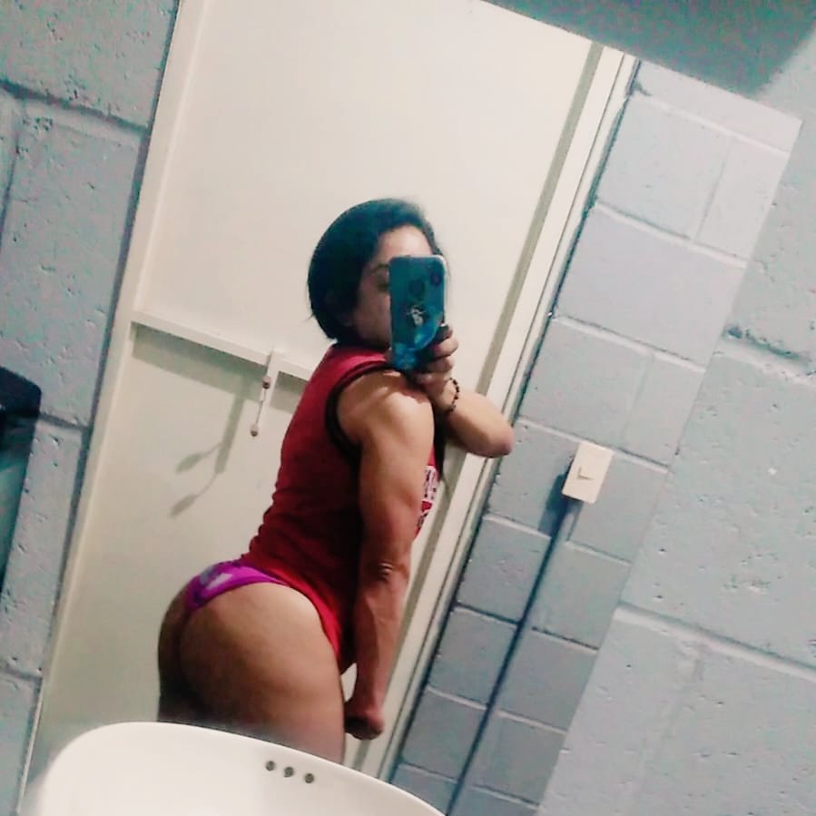 EmperatrizFit's tweet photo. Ya volvimos 🍑🔥
#gym #gymgirl #fitgirl #fitnessgirl #FitnessModel #Ass #CulitoRico #nalgonanatural #onlyfans #onlyfans_girl #onlyfanslatinas #mexicangirl #mexico #Deportes #RICO #tetasyalgomás https://t.co/JS9XJ6jhv0