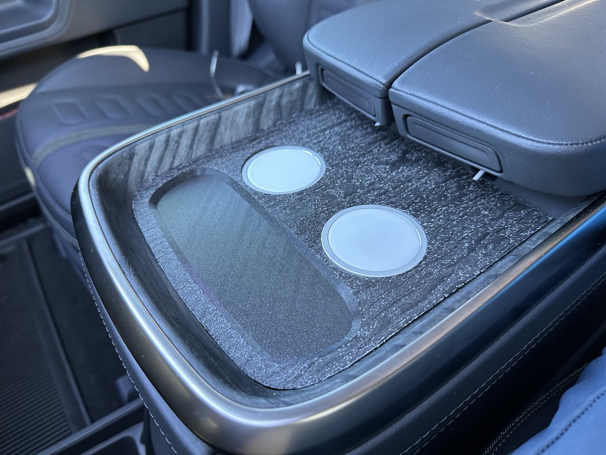 RT and follow for a chance to win a s00nish Phone Charging Pad for Rivian R1T &amp; R1S. #RivnTrackr

Winner will be randomly selected on Friday, May 12 at 6:00 PM EDT

Check out rivian.software for the latest in #Rivian software news.