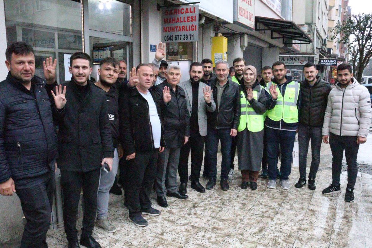 Memleketin havası başka oluyor…

Çarşamba’da Yunus Emre Caddesinde esnaf ziyareti gerçekleştirdik. Daha önce defalarca girdiğimiz dükkanlara selam verdik, destek istedik. 

Teveccüh yüksek, inancımız tam! Başaracağız inşallah.