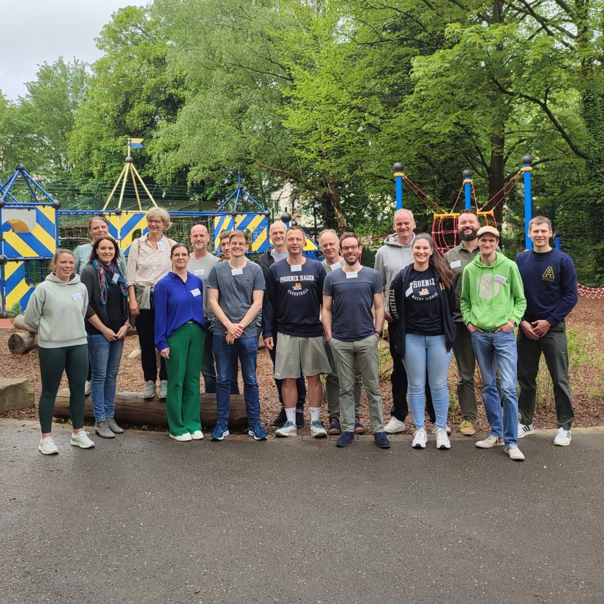 albaberlin's tweet photo. 🤝 #SPORTVERNETZT-Summit Nr. 1️⃣ in Hagen 🤝

30 Teilnehmende, 20 Organisationen, 10 SPORT-VERNETZT-Standorte aus der Region West: Das war ein richtig guter Start für die bundesweiten  Netzwerktreffen unserer Bewegungsinitiative in diesem Sommer! 🙌 https://t.co/ycRLfQVq3D