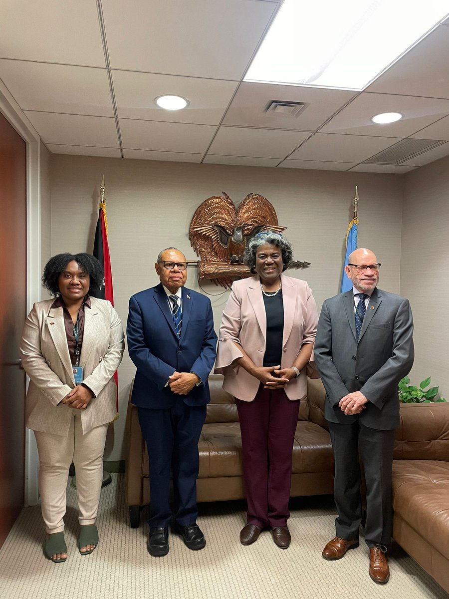 FSarufa's tweet photo. Honoured to host at the Papua New Guinea Mission the courtesy call by United States Permanent Representative and Ambassador to the United Nations Her Excellency Linda Thomas-Greenfield. https://t.co/WohFSeW6EC