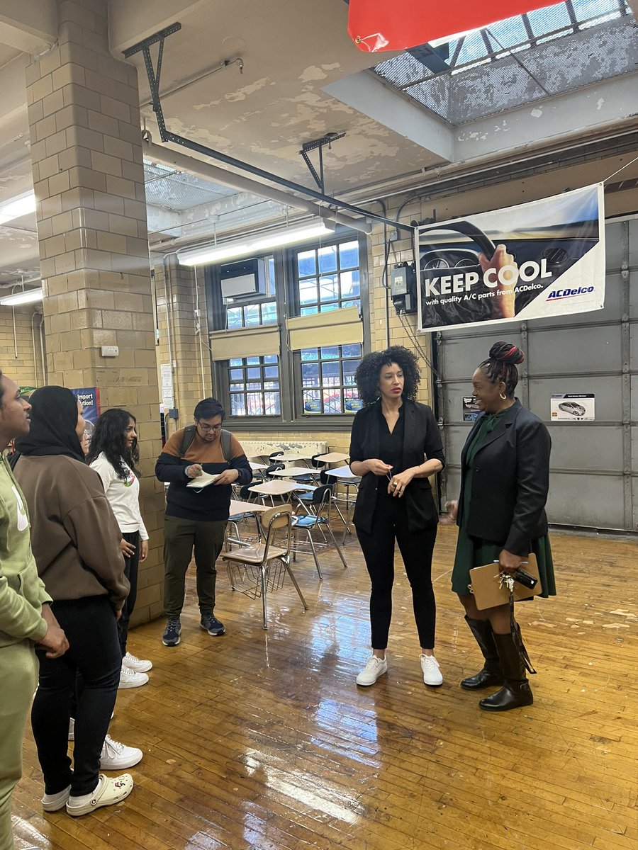 MarlonTeachTheYouth tweet media