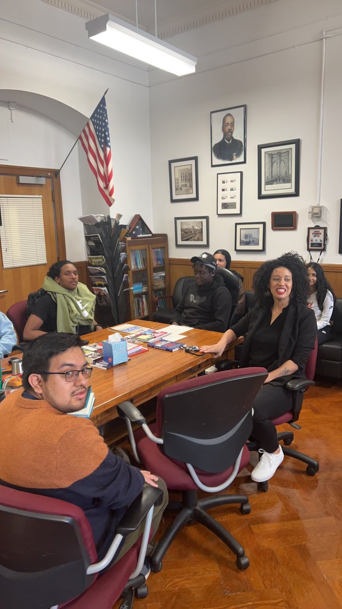 MarlonTeachTheYouth tweet media