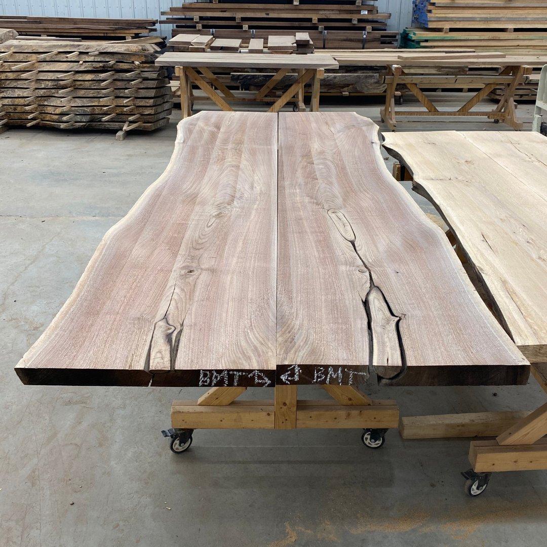 TheLumberShack1's tweet photo. What's a better way to celebrate #walnutwednesday other than to show off some 8' bookmatched black walnut?
::
https://t.co/yDRkIHwOgy
::
#blackwalnut #woodworking #walnut #liveedge #bookmatched #liveedgetable #furniture https://t.co/MFsUI5dAsz