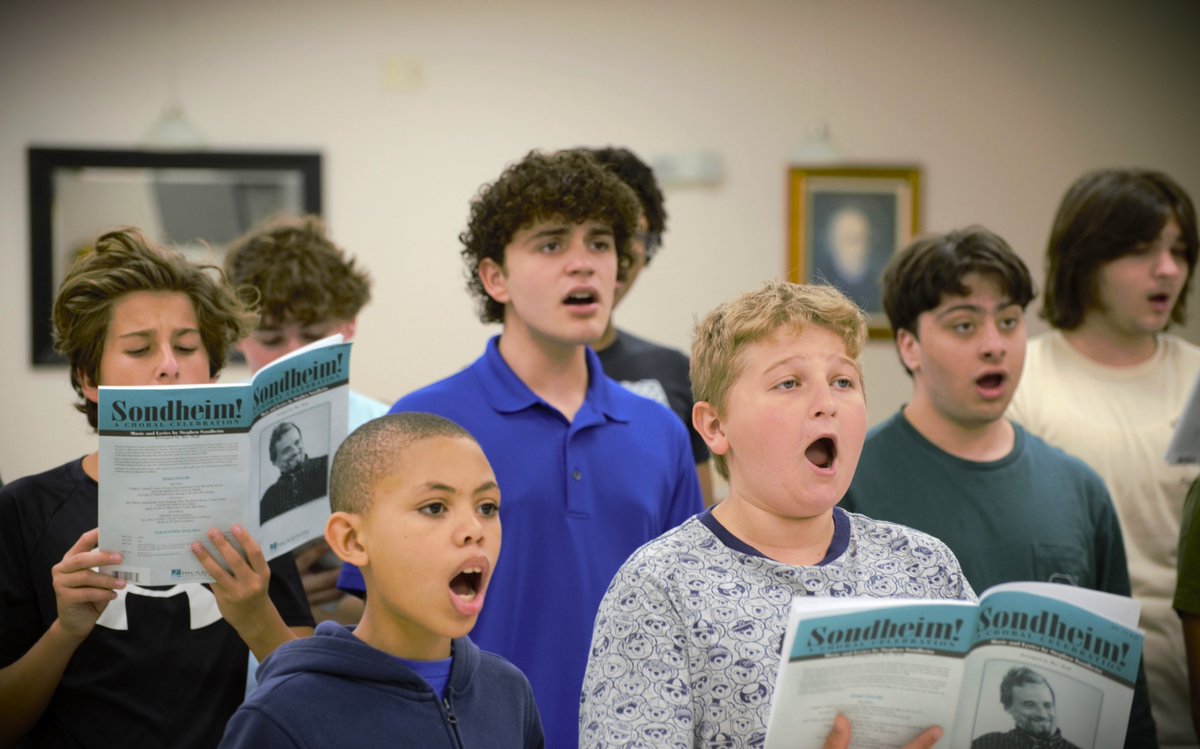 Sondheim! Stephen Sondheim's music and lyrics stand as milestones in the world of American musical theater. Hear this medley of some of his most-loved songs this Saturday!
7pm at the Sunshine Cathedral.
Tickets: eventbrite.com/e/another-open…