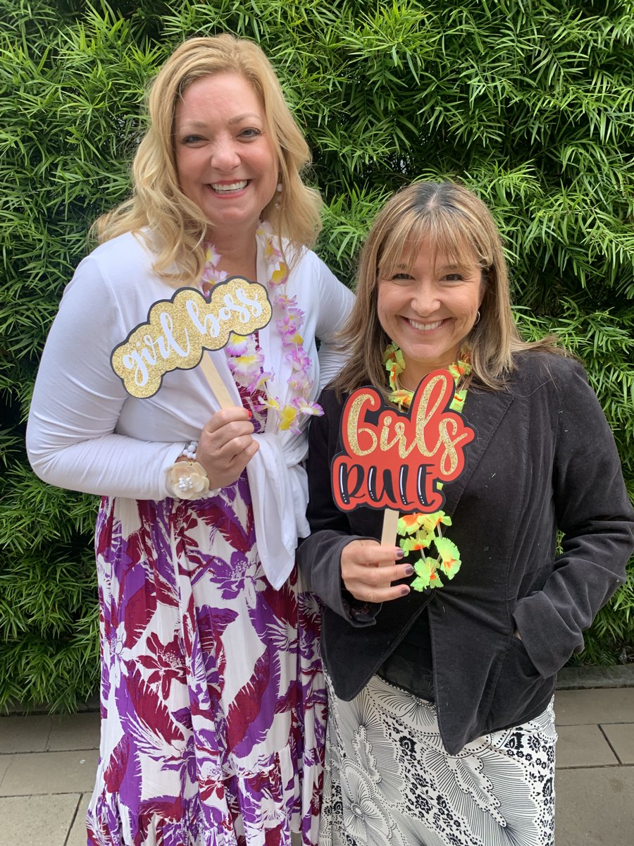 DeanHoustonInc's tweet photo. Last week, Sally Shireman and Irene Rojas had the chance to attend the @PEInewsfeed Women Conference. Sally and Irene enjoyed exchanging insights with fellow industry pros, as well as spending time with clients like @PetroClear, @SourceNA, @OneidaNationWI, and @opwglobal. #DHWay https://t.co/Z22USPdSLj