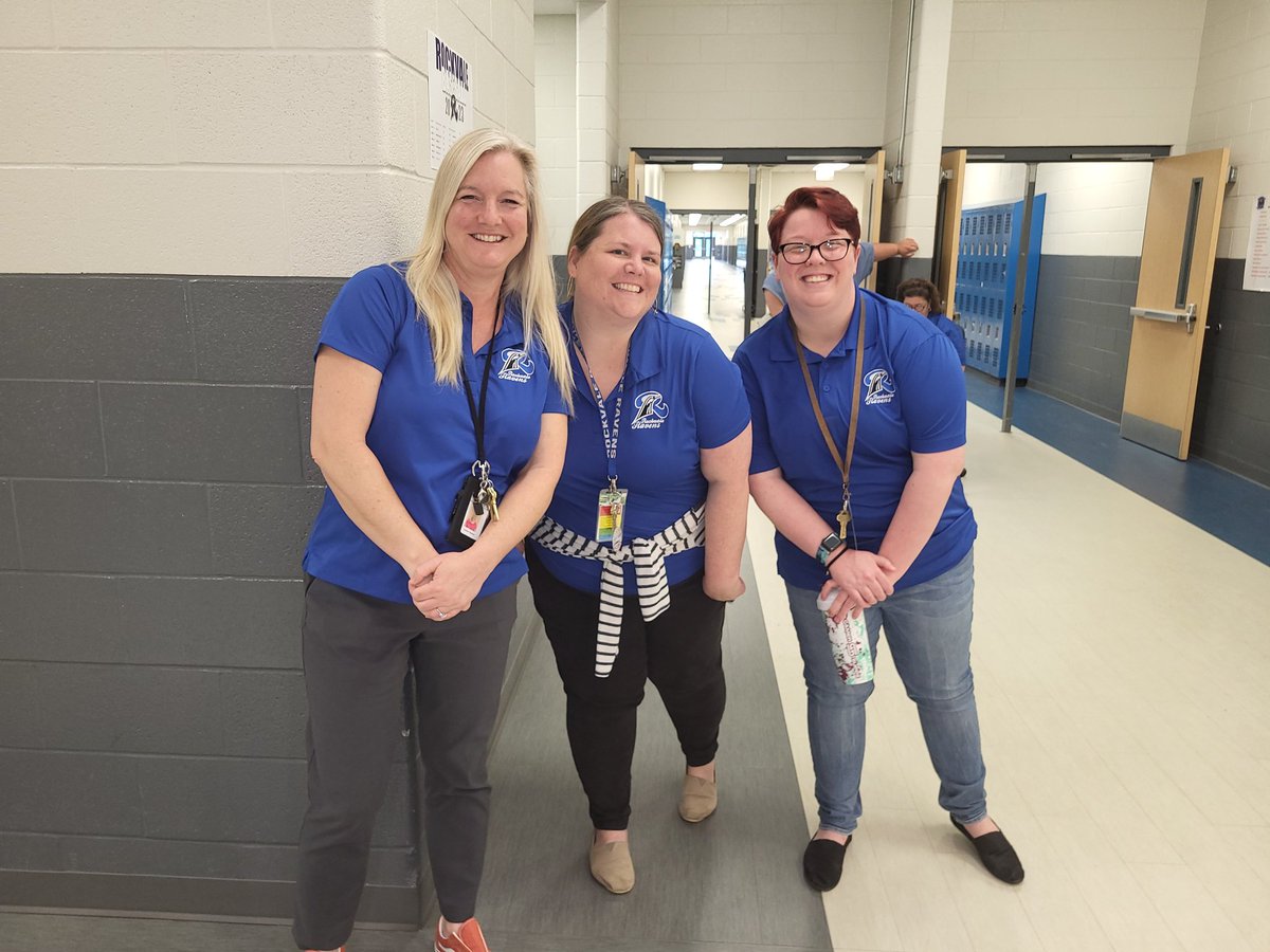 RMSRavens's tweet photo. Dedicated Raven staff welcoming our Future Raven Parents and students at the New Student Orientation last night! #WEARE #Rockvale https://t.co/1fEHfvZtOZ