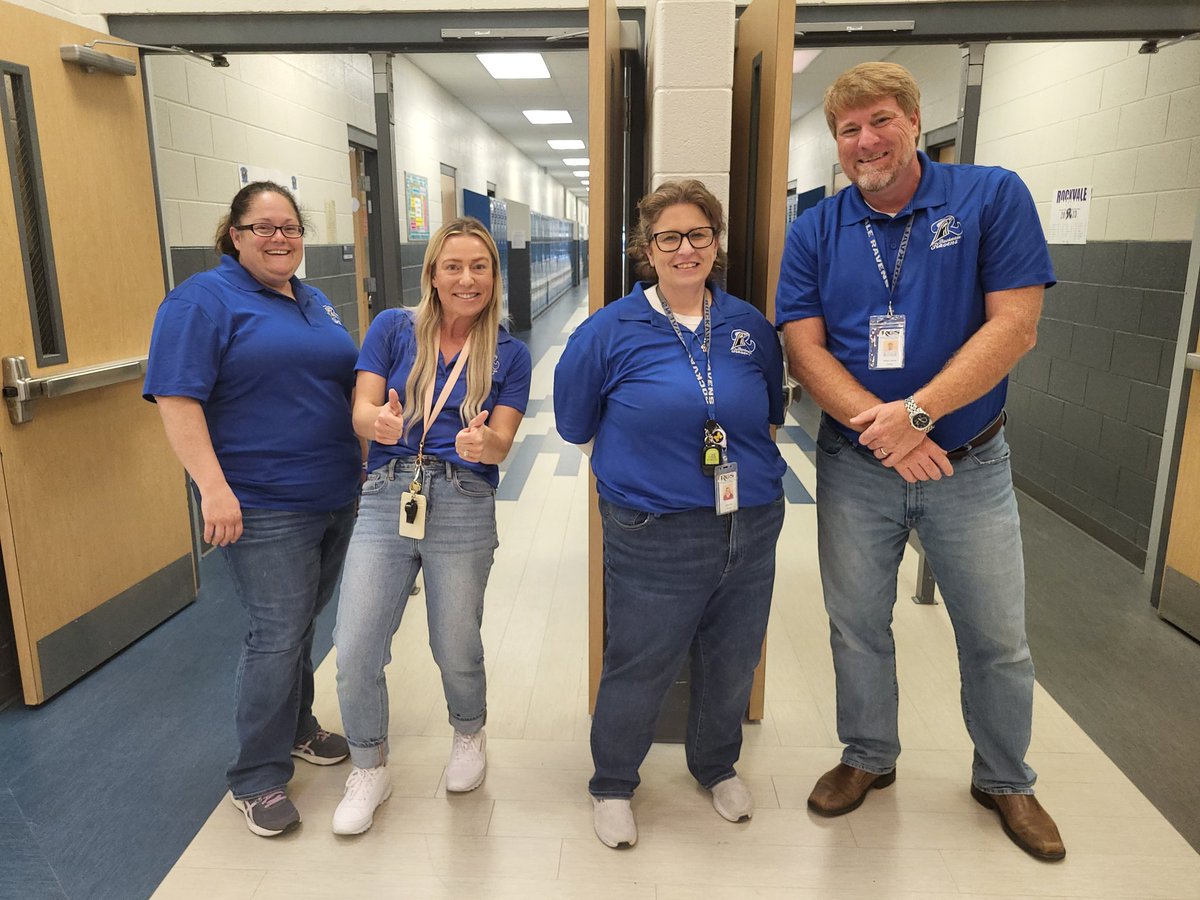 RMSRavens's tweet photo. Dedicated Raven staff welcoming our Future Raven Parents and students at the New Student Orientation last night! #WEARE #Rockvale https://t.co/1fEHfvZtOZ