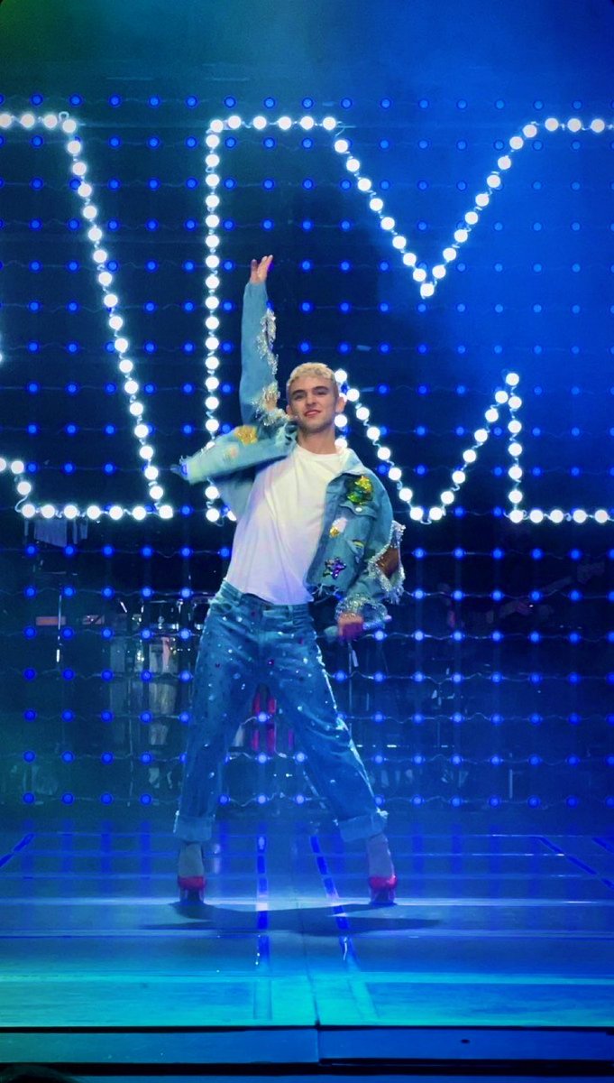 JBondoniNews's tweet photo. Ven a celebrsr a mamá a @JamieElMusical  con esta super promoción.

50% de descuento en las funciones del 12 al 14 de Mayo ( promoción valida en taquilla y en https://t.co/gyQ6wRnJSx ) 

#todoelmundohabladejamie #jamieelmusical #JoaquinBondoni https://t.co/2ePXkCaz8U