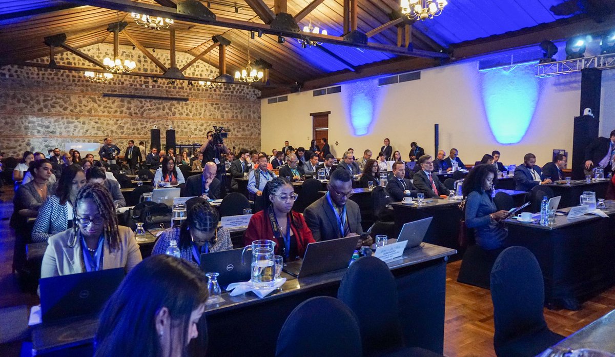 #10May | Banco del Alba participa junto al Secretario del <a href="/ALBATCP/">ALBA</a> en el 15to Foro Empresarial del Gran Caribe de la <a href="/ACS_AEC/">Association of Caribbean States</a>, abordando el rol de la banca multilateral en el fomento de escenarios propicios para la inversión extranjera directa y la cooperación internacional

#AEC