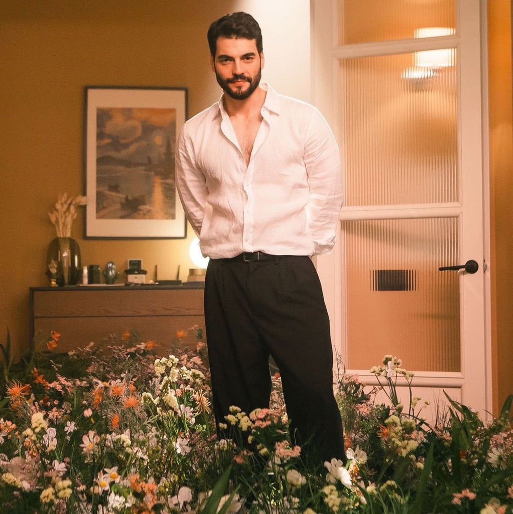 DTural's tweet photo. #AkınAkınözü 😎⚜🔥 https://t.co/dn5HriCsAB