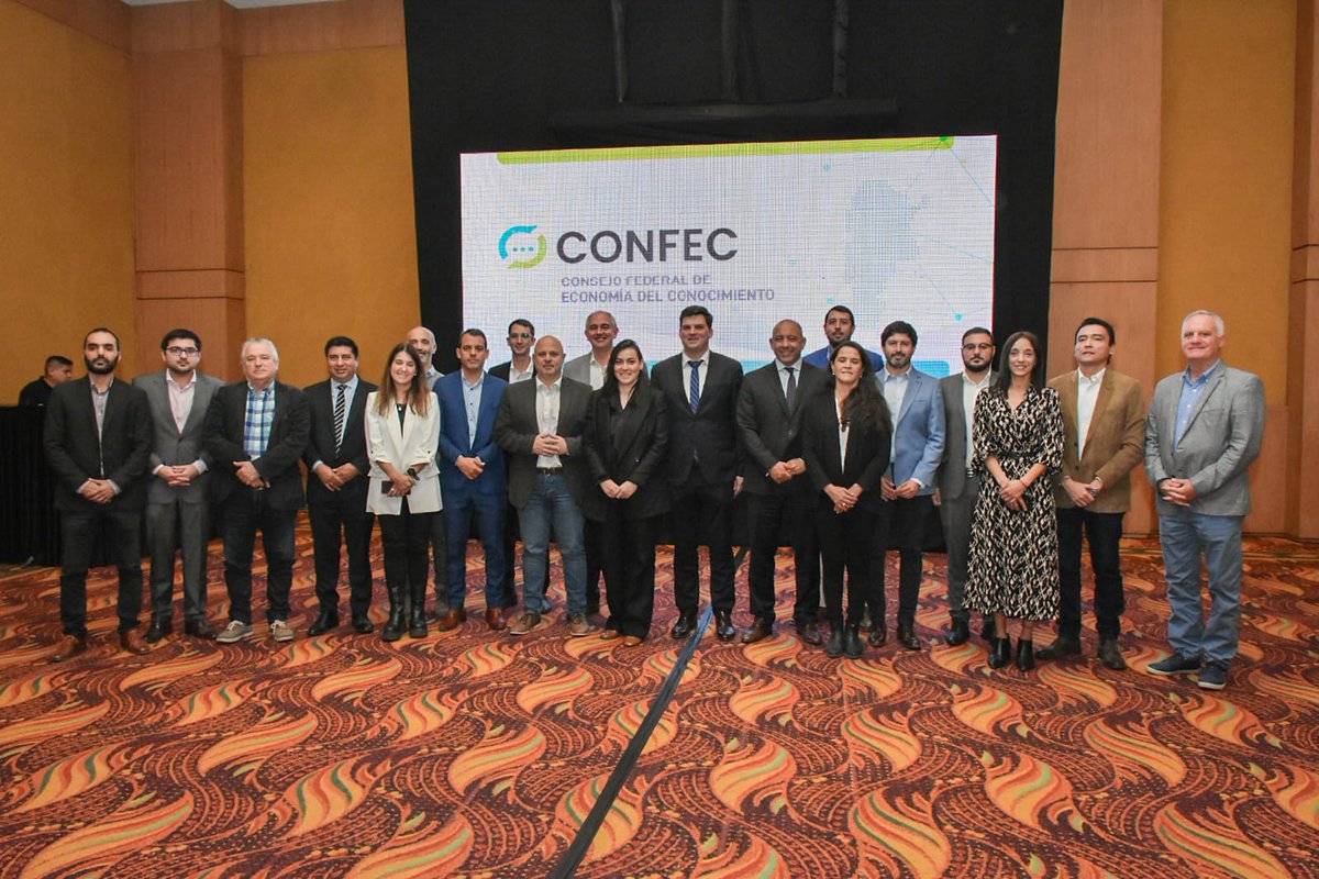 poldc's tweet photo. #Ahora Reunión con el Consejo Federal de Economía del Conocimiento en #Salta. 
Celebro la creación del Consejo de una de las economías con más crecimiento del país y que todas las provincias tengan su representación. #CONFEC https://t.co/l1bNm2d4Ai