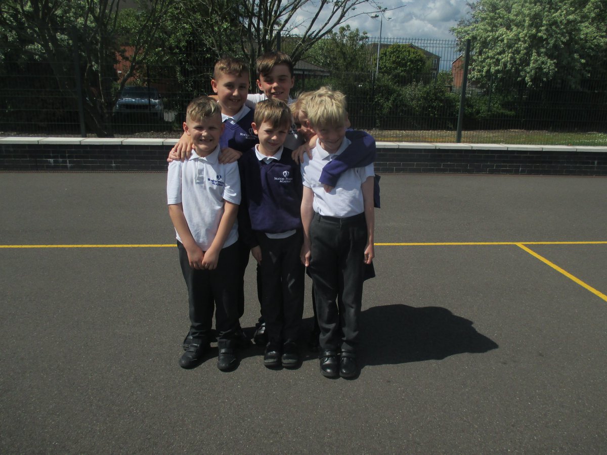 BeaconAcad's tweet photo. Y4 took full advantage of the beautiful weather today in their #Science lesson acting like the #particles of a #solid, #liquid and #gas. #ChangingState #StatesOfMatter #OutdoorLearning #fun #learning https://t.co/a2TUHTAh1w