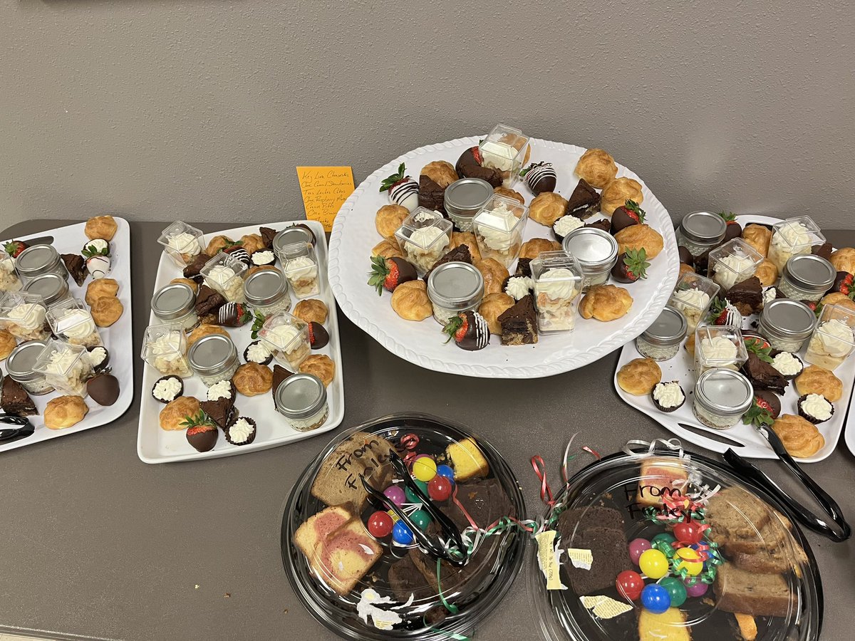 MendenhallHorns's tweet image. Thank you to Mendenhall’s PTA for celebrating out teachers for Teacher appreciation week!! 🙏🤗 @Plano_Schools #PISDDedicatedtoCaring #BelievePlanoISD #TeacherAppreciationWeek