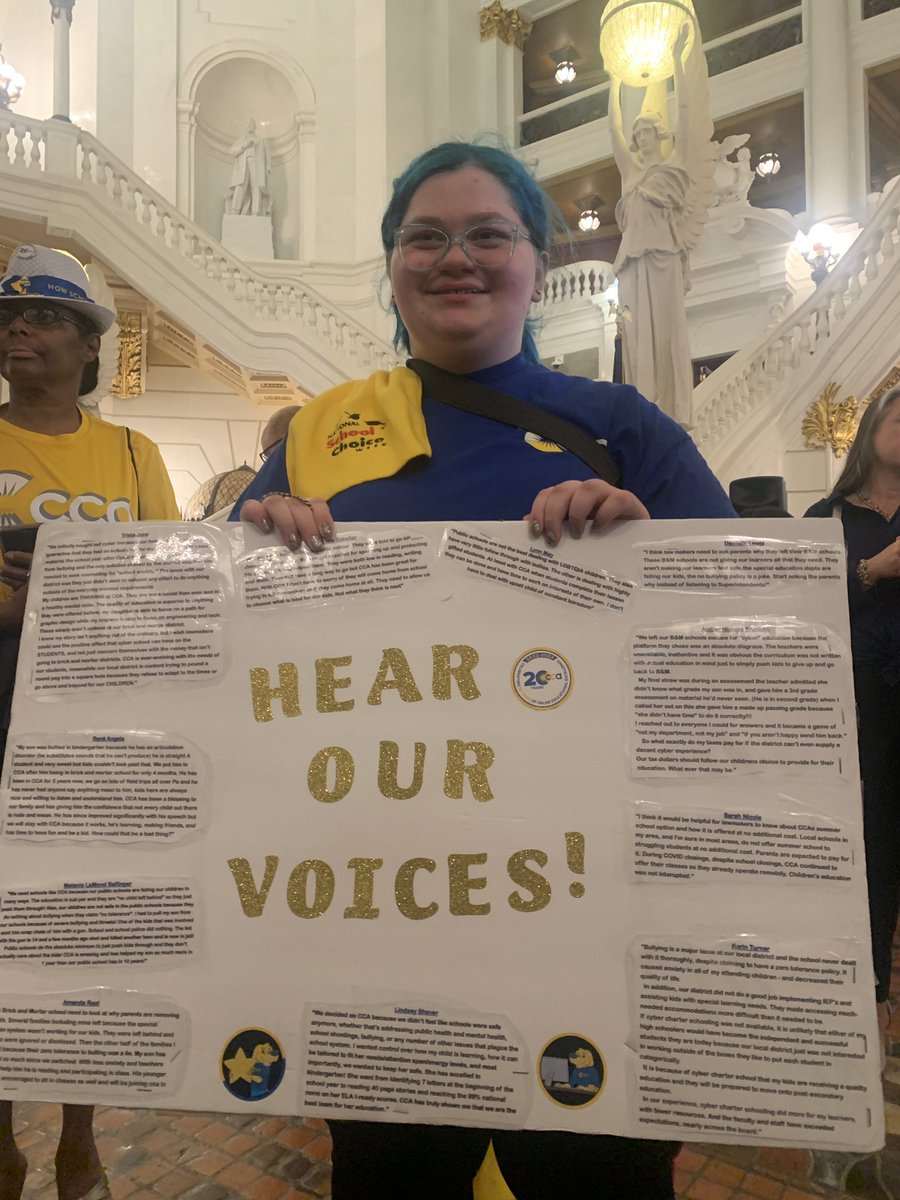 Proud to stand with @SenTonyWilliams @ScottFMartin @PACharters2023 @PhillyCharters and so many students and parents. #CharterSchoolsWeek #SchoolChoice 👨🏿‍🎓👨‍🎓👩‍🎓