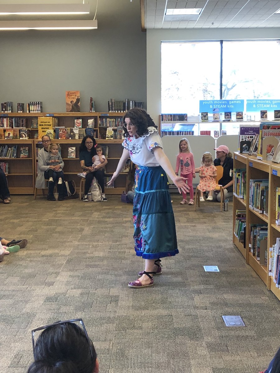 WinnLib's tweet image. We ❤️ Reading with a Princess. Click through the photos and see how much fun we had! #WNPLD #Princess