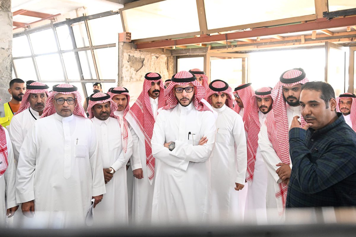 royatwatan's tweet photo. سمو محافظ #الطائف الأمير #سعود_بن_نهار  يقف على إستعدادات مدينة الملك فهد الرياضية بالطائف لـ #بطولة_كأس_الملك_سلمان_للأندية_العربية2023 https://t.co/sgv0suXj8V