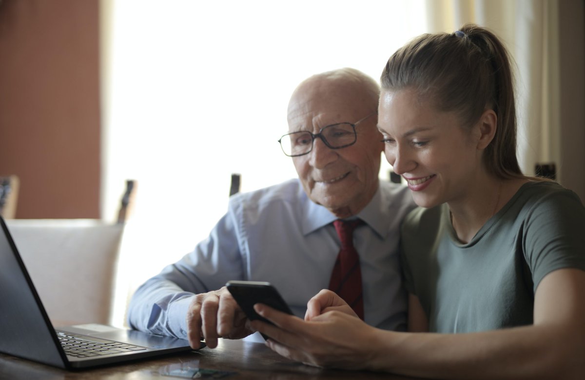 nativefinance's tweet photo. Important things to know about Family Conversations about Money

READ THE FULL STORY AND MORE AT https://t.co/yNFLoP9Yc3

https://t.co/JsAoCWWOm7 https://t.co/MDFKR5CqjN