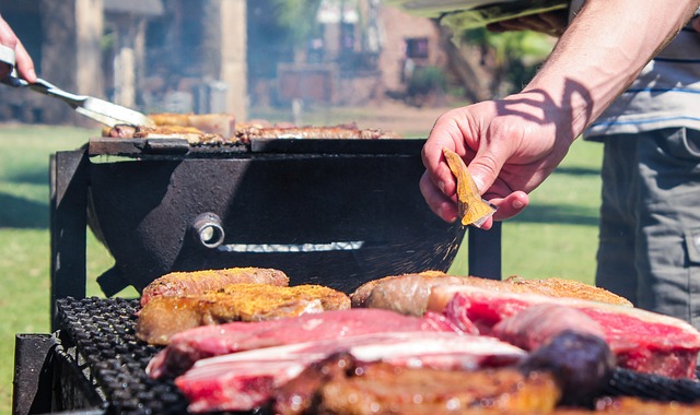 ValleyViewApts1's tweet photo. Summer time is our grills time to shine. Save us two hotdogs! https://t.co/GMrZtz2bgP