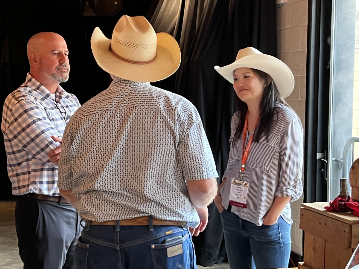 Vertafore's tweet photo. What an epic end to a fantastic user conference! Loved seeing the connections being made at the Vertafore Customer Appreciate Party. The only question remaining: How will we top THIS next year? 🎸🔥🌟 #RockAccelerate (we did!) #AccelerateNow #WeAreV4 https://t.co/SfJdWrBPtz