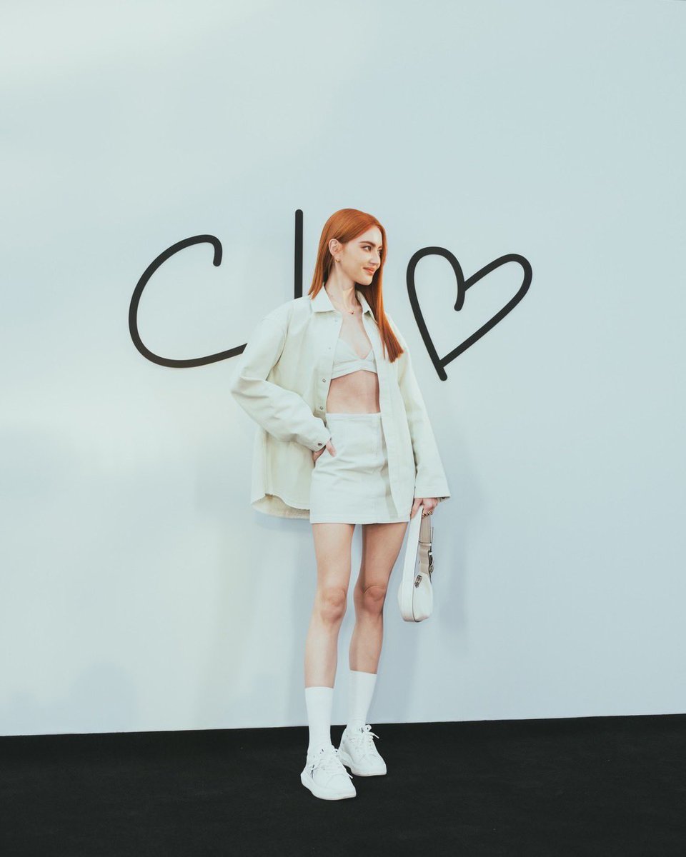 bussa507's tweet photo. แกน่ารักไม่ไหวอ่าา 💖💖🤏🏼 

#CalvinKleinXDavikah
#CalvinKlein #CalvinKleinTH
#ckpartner #ใหม่ดาวิกา #Davikah https://t.co/flxFq5ulvd