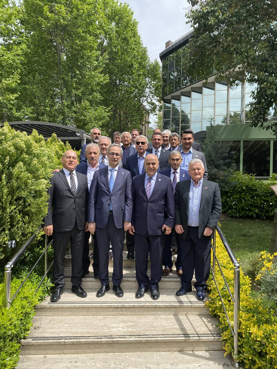AsimGuner's tweet photo. Milletvekili adayımız @mcihanpacaci ‘nın seçim çalışmalarına, @iyiparti Genel Başkan Danışmanımız @vedatbayramtc , İl Başkanımız @CoskunYildirm34 , il ve ilçe yöneticilerimiz ile birlikte katıldık.

#TürkiyeTarihYazacak https://t.co/FTTf5n62m7